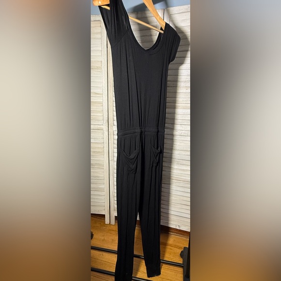MED VICI Weekend Worthy Pocketed Drawstring Jumpsuit - Picture 4 of 5